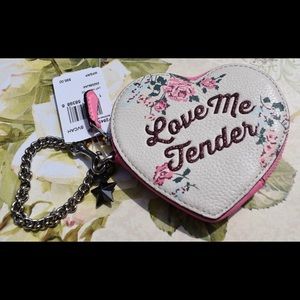 💘Coach Heart Shaped “Love Me Tender” Coin Case💘